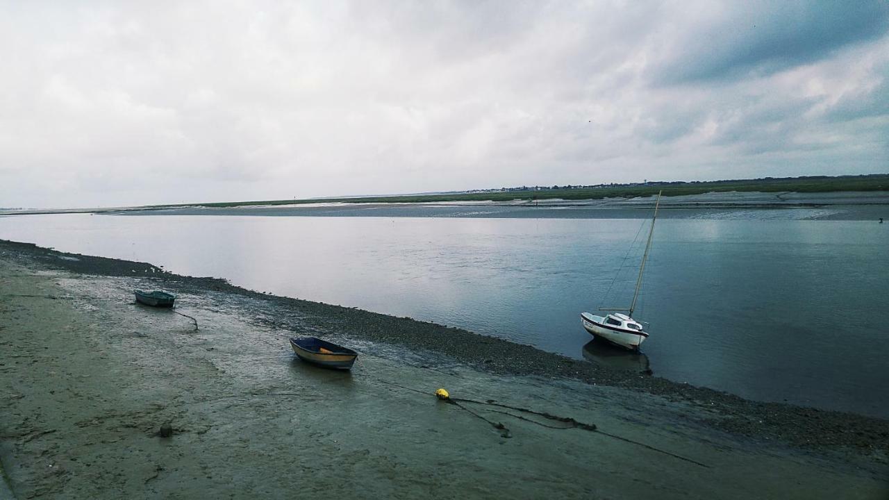 Odyssee Gite Sur Peniche Saint-Valéry-sur-Somme Buitenkant foto